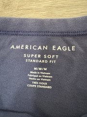 American Eagle Super Soft Graphic T-Shirt Men’s Medium Blue Short Sleeve Logo