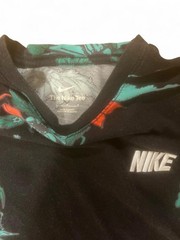 🌺 Nike black & multi-coloured floral graphic tee.