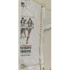 KISS Destroys Anaheim Decades of Decibles Distressed Graphic T-Shirt White Med
