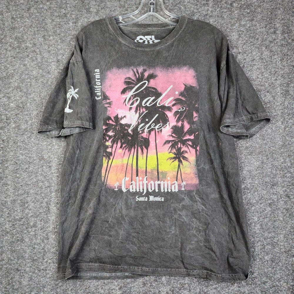 On The Low Cali Vibes T-Shirt Mens Medium Gray Acid Wash Santa Monica Graphic
