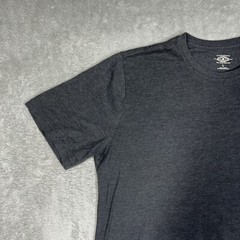 G.H. Bass & Co. Rock Mills Lake Mens T-Shirt Size Large Dark Heather Gray EUC