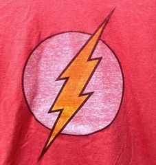 Official DC Comics The Flash T Shirt Distressed Logo Red – Size Medium