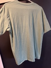 Nike Dri-FIT Pocket T-Shirt Mens Medium Green Loose Fit Graphic Logo Tee