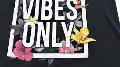 DOM Good Vibes Only Graphic T Shirt Unisex M Black Floral White Crew Neck Thick