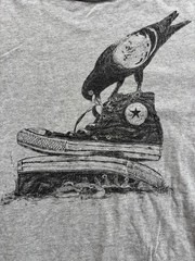 Converse Gray Tee Shirt Men’s XL, Black Bird with Sneakers