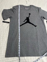 Jordan Jumpman Graphic Logo Men’s Short Sleeve T-Shirt Gray Crew Neck S