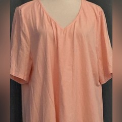 Bloomchic Baby Pink t shirt 95% Cotton 5% Spandex Perfect with jeans