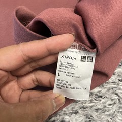 Uniqlo AIRism Shirt Adult Large Red Short Sleeve Oversized Crew Neck Dark Wash