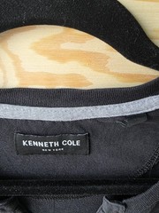Kenneth Cole Black V Neck Shirt Size Large