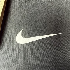 Nike Men’s Dri-FIT Training Tee, Short Sleeve Crew Neck Workout Shirt Large