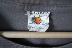 Bay Island Sportswear Sz XL “I Made You A Cupcake But I Eated It” Lt. Gray Tee..