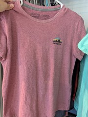 Patagonia Responsibili-Tee Women’s M Pink Crew Neck Short Sleeve Logo T-Shirt