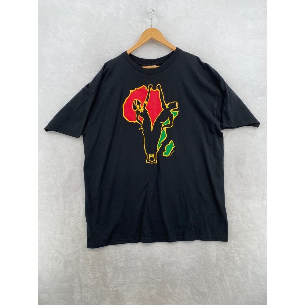 Fruit of the Loom Africa Graphic T-Shirt Men XXL Black Eyes On Black Vintage Tee