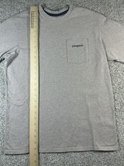 Patagonia Responsibili T Shirt Men Small Gray Chest Pocket Crew Neck Regular Fit