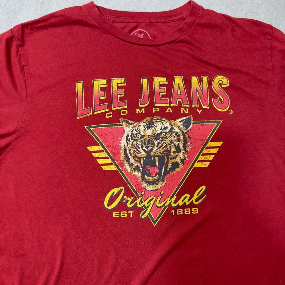 Lee Jeans Company Mens Red Tiger Graphic T-Shirt Classic Fit Large 100% Cotton