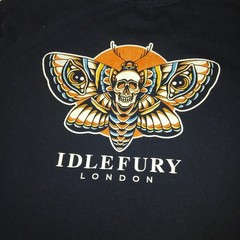 IdleFury Men’s XXL Black Graphic T-Shirt Skull Moth Design 100% Cotton Crew Neck