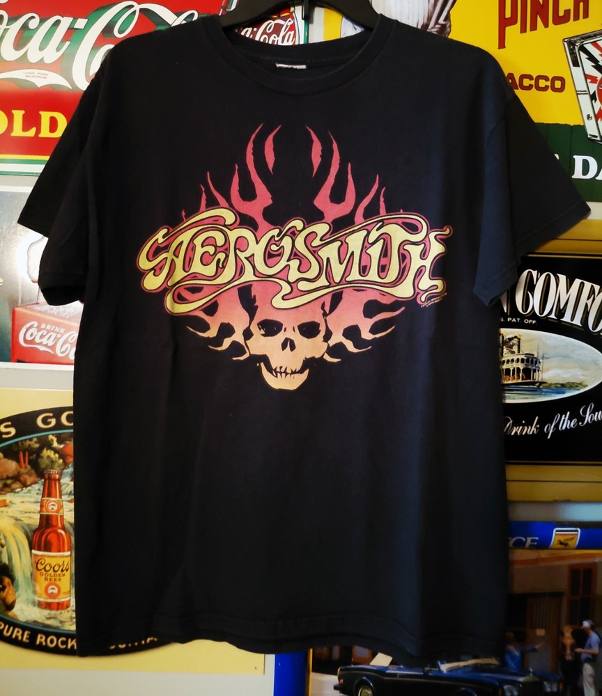 Aerosmith Men’s Vintage Flaming Skull Graphic Print Rock Band Shirt Size M