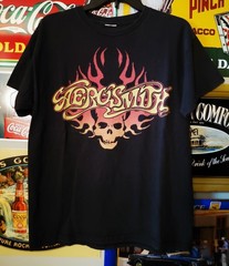 Aerosmith Men’s Vintage Flaming Skull Graphic Print Rock Band Shirt Size M