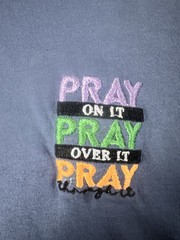 Anvil Lightweight Pray Embroidery Graphic T-shirt XL Gray Soft Style Christian