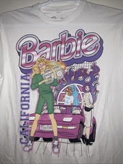 BARBIE CALIFORNIA 80’s STYLE BOOMBOX WHITE COTTON GRAPHIC T-SHIRT M NEW