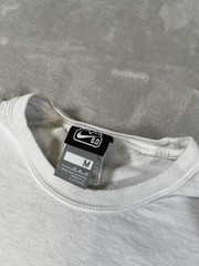 NIKE 6.0 T-Shirt Men’s Medium White Graffiti Ghosts LOGO Vintage Y2K Dunk READ*