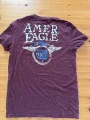 American Eagle Men’s Athletic Fit V-Neck Graphic T-Shirt XS Burgundy