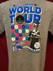 Nike WORLD TOUR Men’s Size Medium Retro AIR MAX DUNK 2011 Vintage T Shirt NWOT