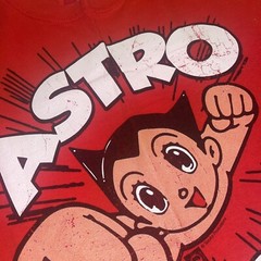 Astro Boy Graphic Tee T-shirt Size Large L Red Osamu Tezuka Productions Official
