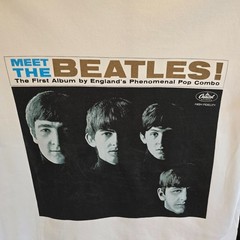 Uniqlo UT The Beatles Shirt L Meet The Beatles Album Cover Capitol Records Tee