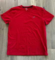 Hollister Mens XL Must Have Collection Red with front logo embroidery