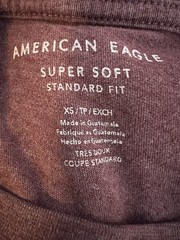 American Eagle Super Soft Women’s Crewneck Short Sleeve Maroon Graphic Spelliut