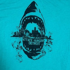 Canvas blue attack hunger Detroit XL size (width 22in, length 28in) graphic T sh