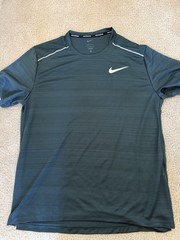 **BRAND NEW** Men Nike Running Miler Dri-fit Crew Neck Run’ Top EverGreen Sz L