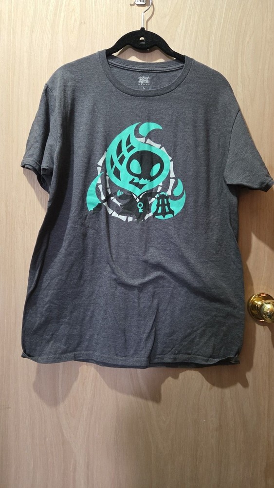 League of Legends Thresh ‘The Chain Warden’ Graphic Tee