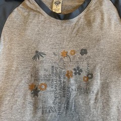 Vintage prAna Long Sleeve Raglan Shirt Small S Gray Blue Floral Spellout Graphic