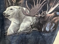 The Mountain/3D TEES Wilderness Animals Short Sleeve Shirt – MEN’S SIZE LARGE