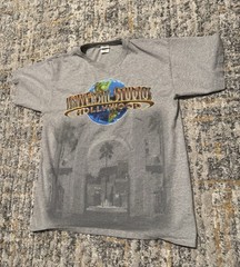 Universal Studios Hollywood Shirt Mens Large Gray EUC Big Logo Graphic Print