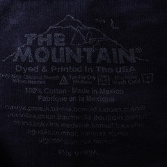 The Mountain Wolf Snowy T-shirt Blue Find 13 Wolves Snow Scene Large Long Sleeve