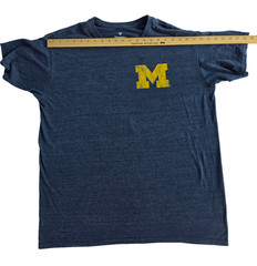 Michigan Wolverines T Shirt Men’s 2XL Gray Distressed Logo Fanatics NCAA