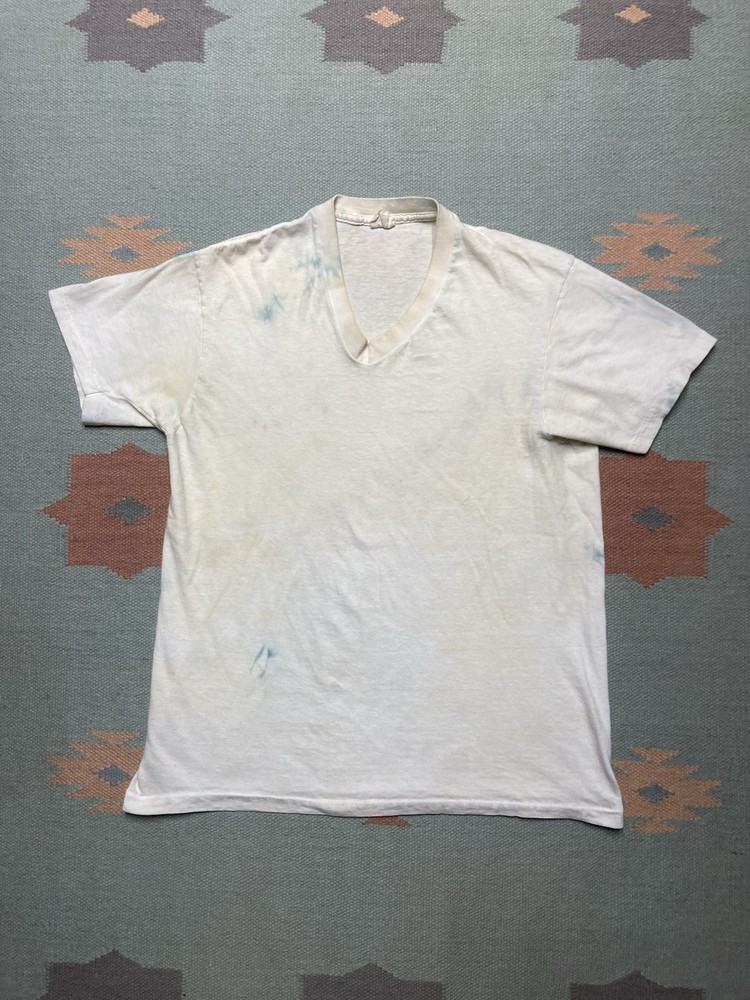 Vintage 70s blank white t shirt v neck soft combed cotton stained grunge XL