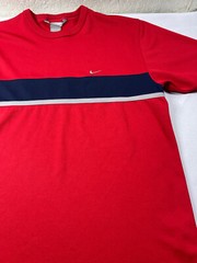 Nike XXL Swoosh Red Blue White Striped Polyester Breathable Quick Dry Tshirt