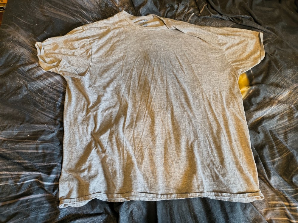 Grey T-Shirt Gildan [2XL 50″-52″]