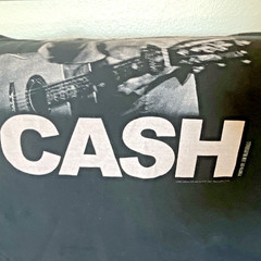 Johnny Cash Middle Finger San Quentin Prison Black T-shirt Men’s Size Small
