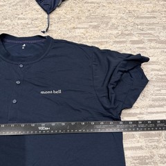 Montbell Wickron Travel Knit Shirt Men’s Medium Crew Navy Pocket Pouch