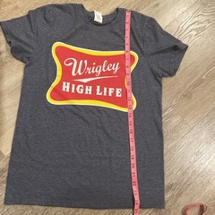 Unisex Sz M – Wrigley Field/Miller High Life Cotton Tee – Super Soft Material!