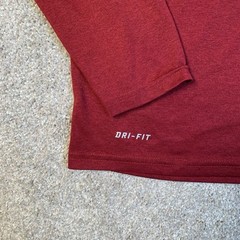 NIKE Mens Long Sleeve T-shirt Dri Fit Crewneck Lightweight Maroon Athlete SMALL