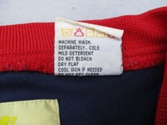 Vtg Mecca Mens T-Shirt Sz 2XL Y2K Blue Red V Neck Short Sleeve Jersey Spell Out