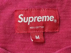 AUTHENTIC SUPREME POCKET TEE MEN SIZE MEDIUM (21×28) IN RED COLORWAY.