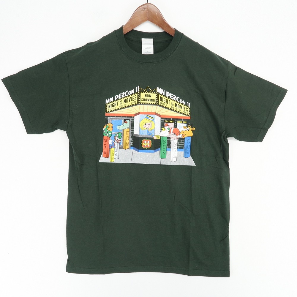 MN PEZCon 11 Shirt Mens Medium Green 2006 Night at the Movies PEZ Dispenser Tee