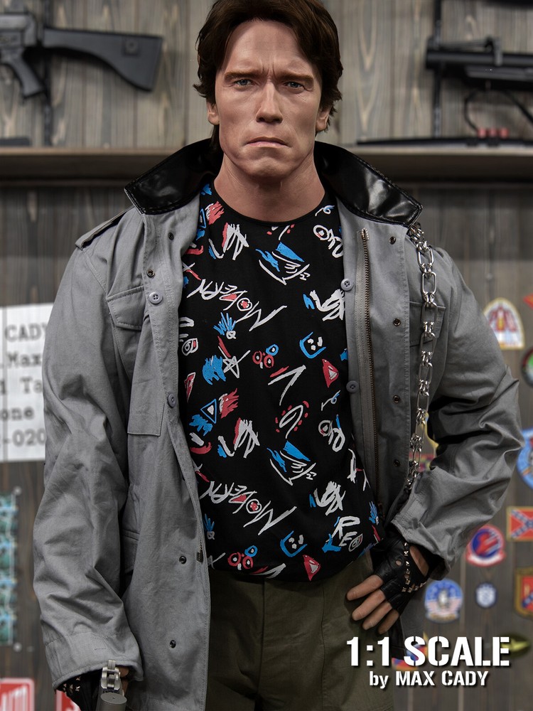 Screen Accurate TERMINATOR MODERN Sleeveless Shirt, Arnold Schwarzenegger, T-800